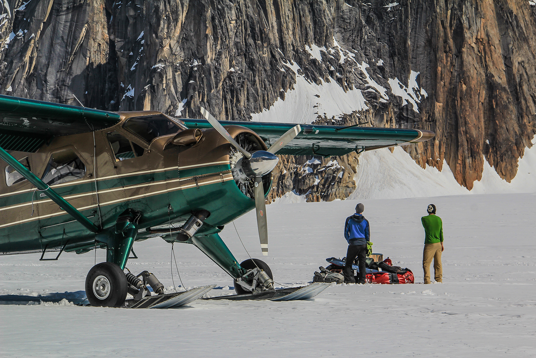 BJA_Alaska_Flying_18@2x